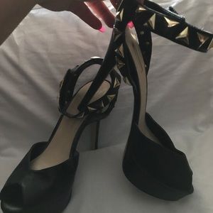 Authentic Guess Black Ankle Strap Heels